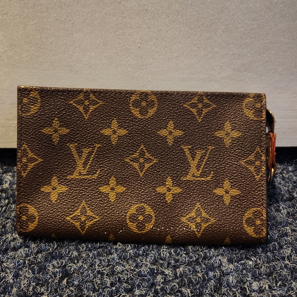 Authentic Louis Vuitton Monogram Toiletry Pouch